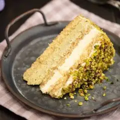 fetta_torta_ricotta_e_pistacchi